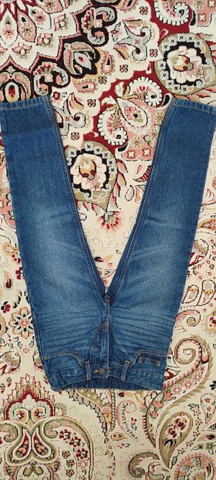 Продам детские джинсы