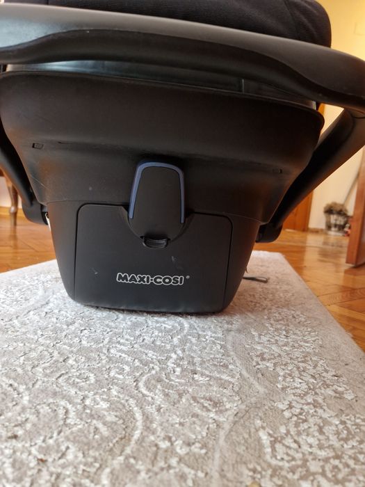 Столче за бебе до 12кг Maxi cosi Pebble plus