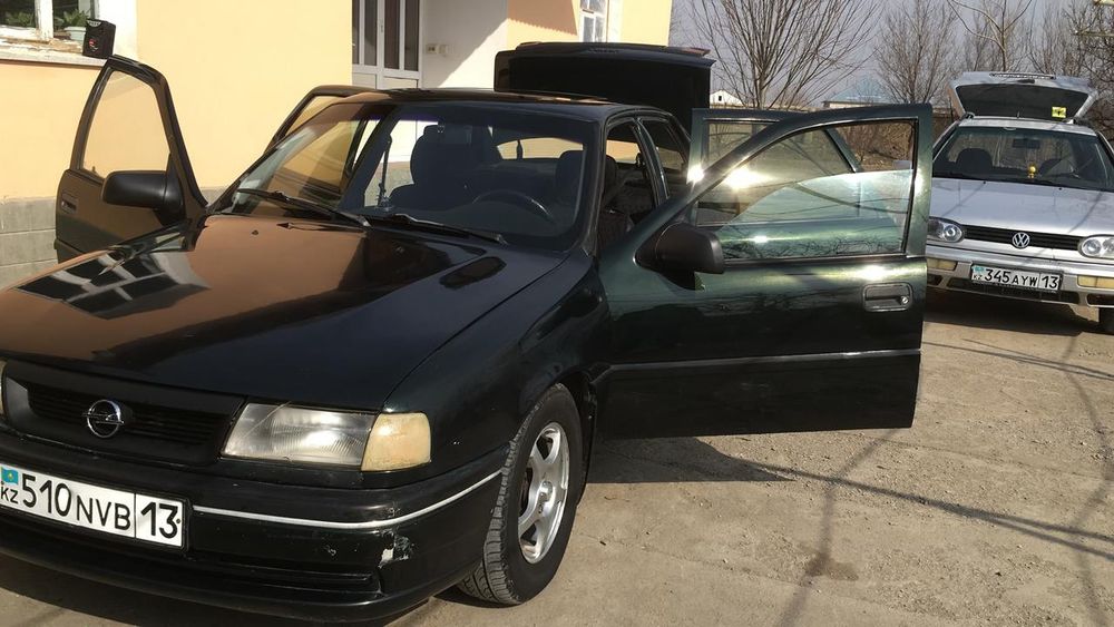 Opel sidiks 1995год
