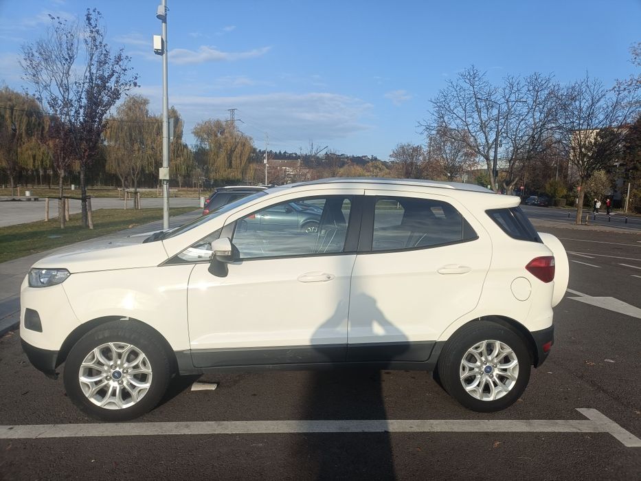 Vând Ford Ecosport