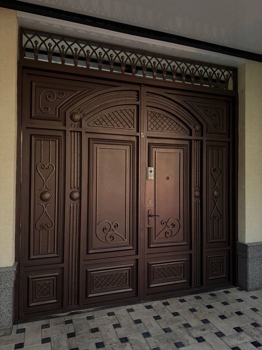 Darvoza sotiladi (Ворота продаётся)