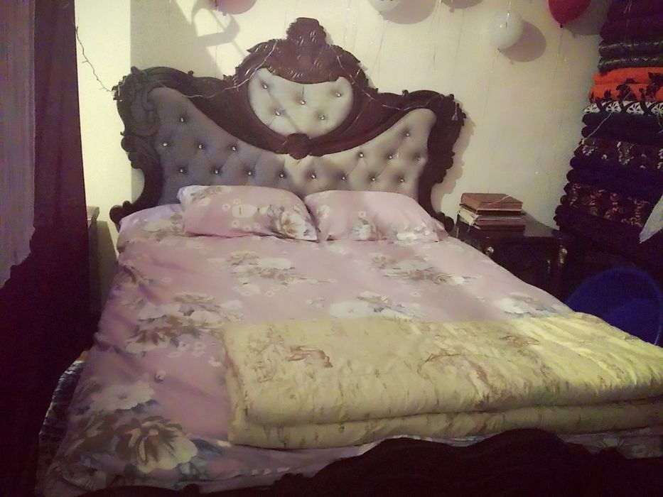 Kamplekt mebel. Spalni.shkaf.tosh oyna