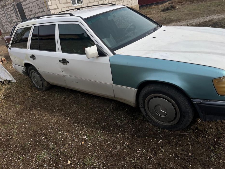 Мерседес 124 разбор 1995 года