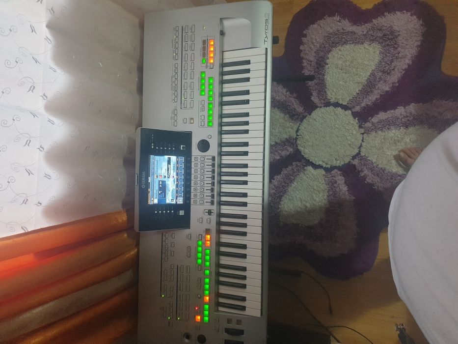Tyros3 schimb cu korg pa3x