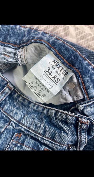 Blugi largi mărimea XS