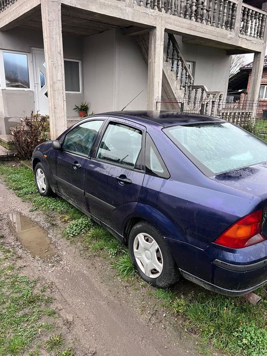 Vând Ford Focus 2002