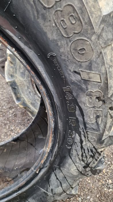 Anvelopă TRACTOR 14.9R30 marca Pirelli