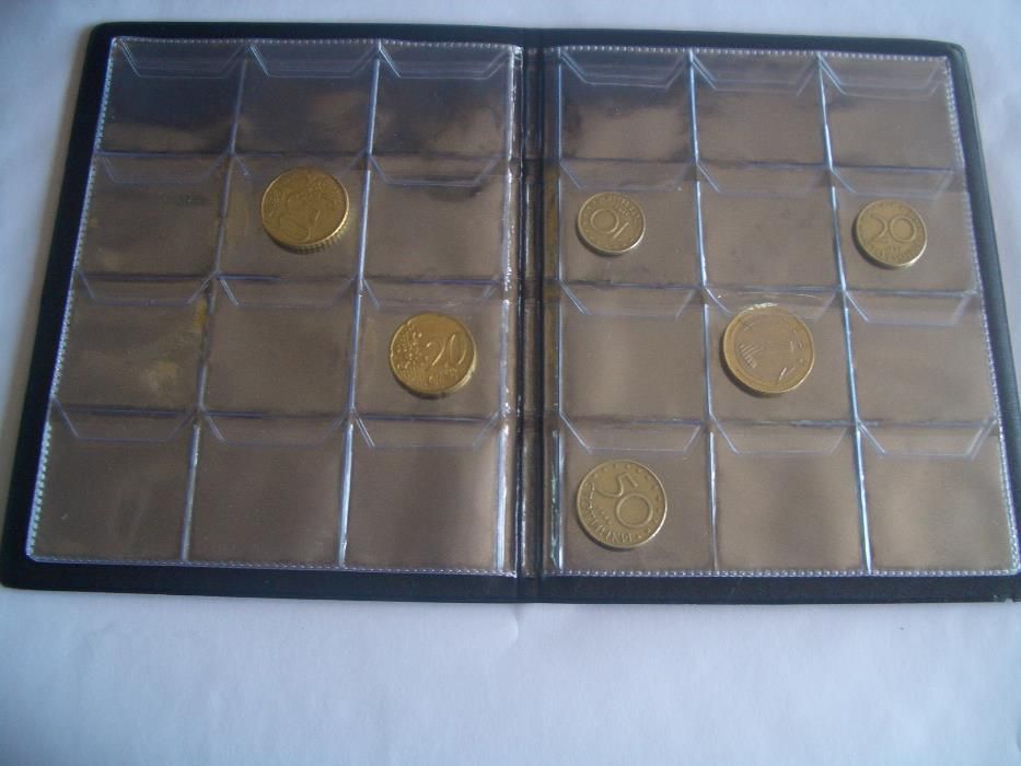Класьор За 120 Монети С Капачета -16Лв