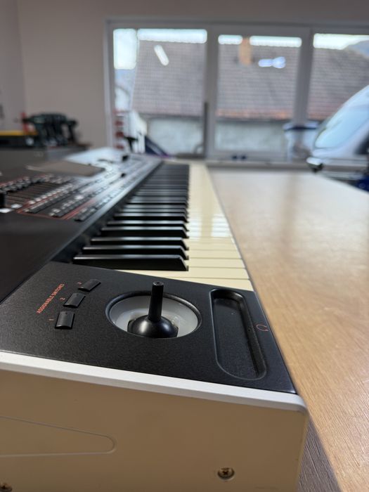 Korg Pa4x 76 International