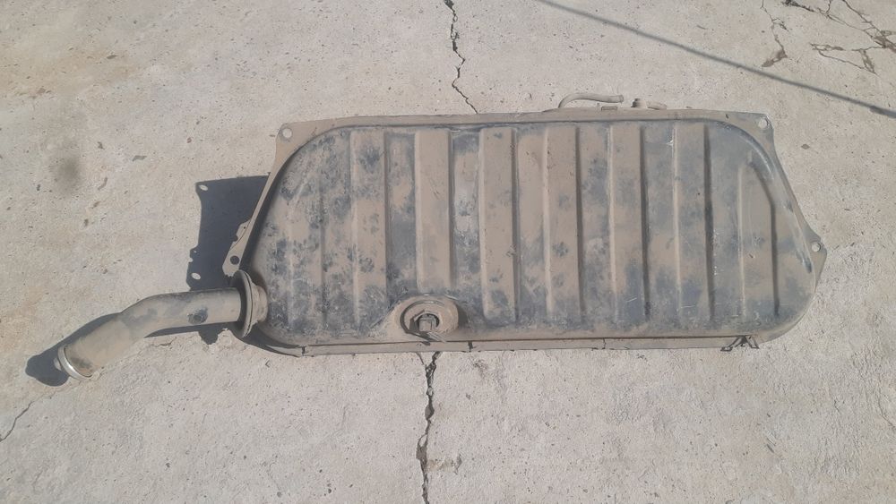 Бензобак мерседес