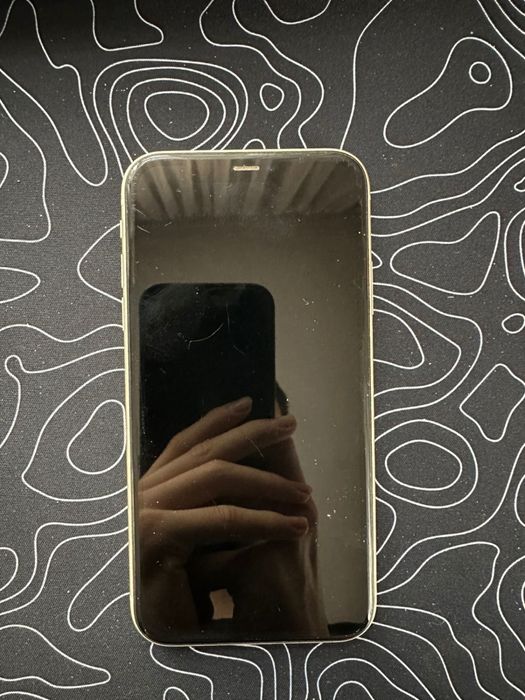 Продам Iphone 11
