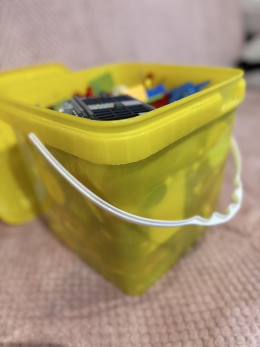 Piese lego de vanzare