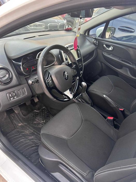 Vand Renault Clio 1.2 benzina