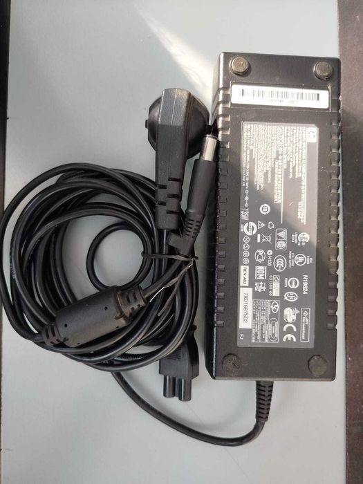 Alimentator laptop HP HSTNN-LA01