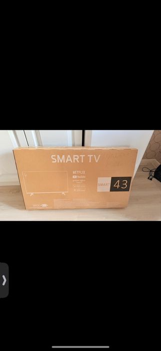 Продам смарт телевизор