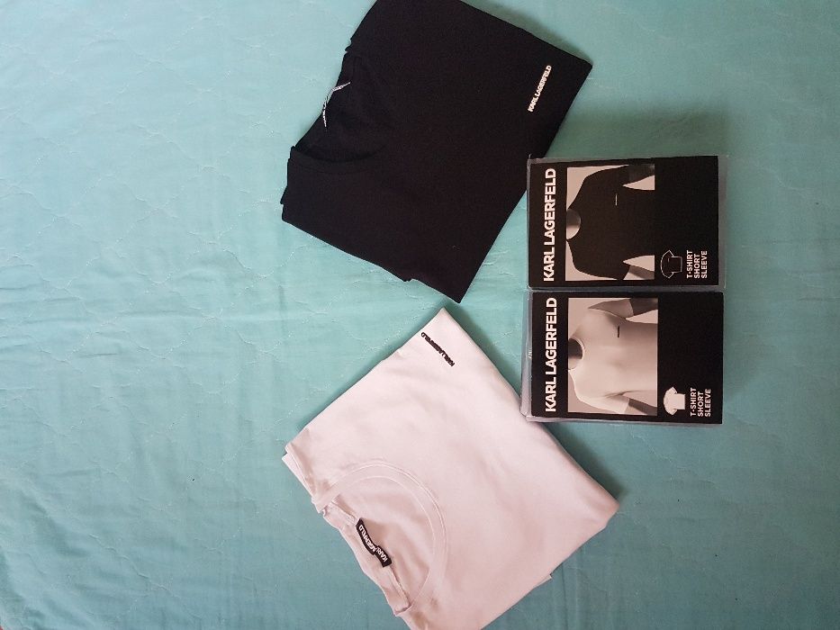 Мъжки тениски KARL LAGERFELD.Оригинални, размер L/XL. НОВИ!