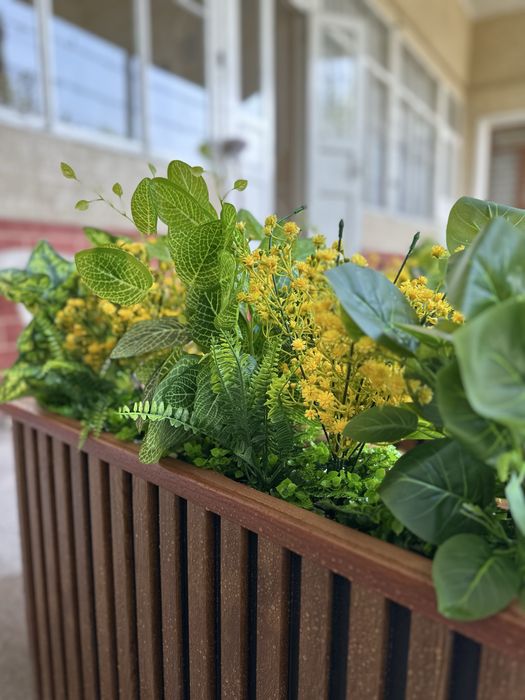 Gul tuvak Кашпо