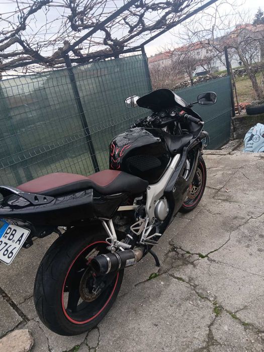 Honda CBR 600F4 1999г. – РЕГИСТРИРАНА