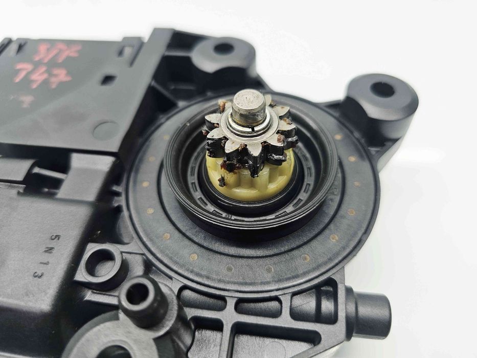Motoras geam stanga fata Renault Scenic 3 [Fabr 2009-2015] 807311805R
