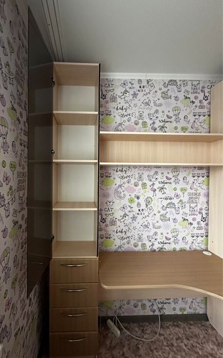 Срочно продам шкаф