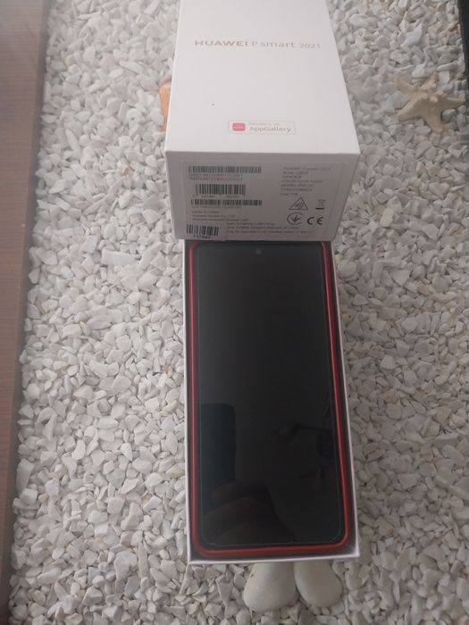 Продавам телефон HUAWEI PSMART 2021