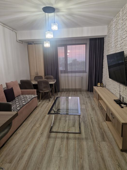 Închiriez apartament 2 camere Hanu cu peste