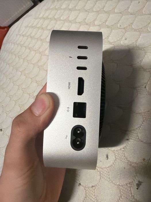 Mac mini M4 (2024) 24GB RAM / 512GB SSD – full box, stare impecabilă