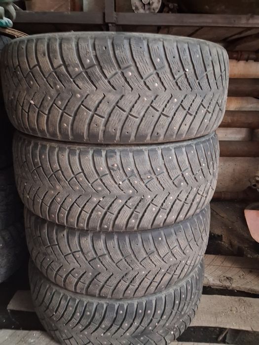 Продам зимние шины