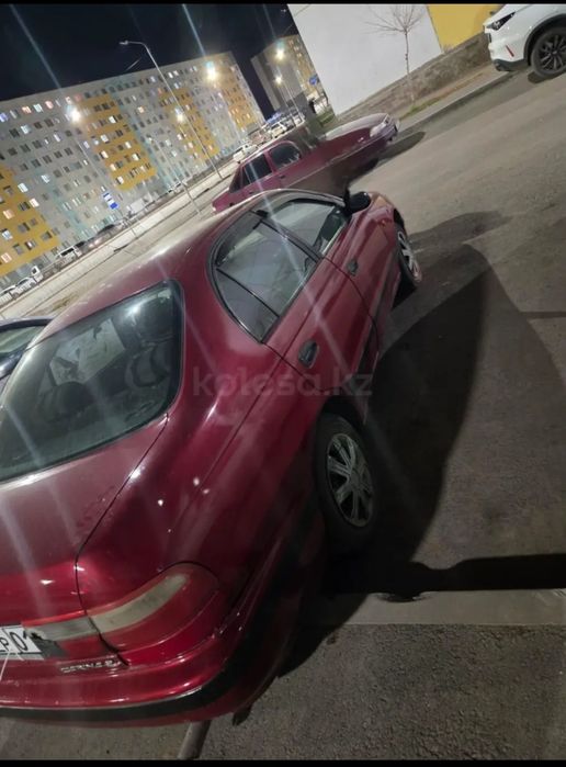 Продам тойота карина е