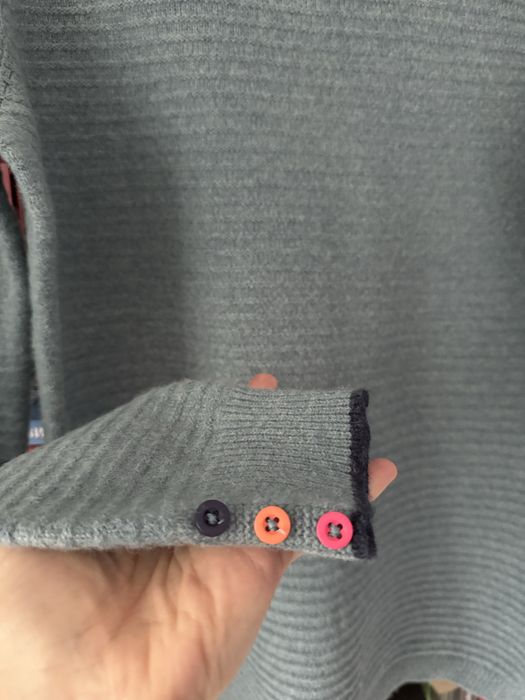 Вълнен пуловер ХЛ размер