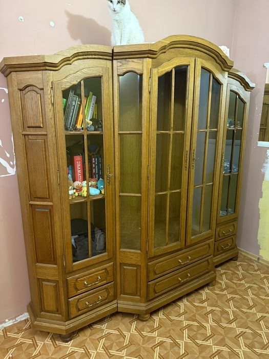 Продам сервант- буфет- шкаф разборный