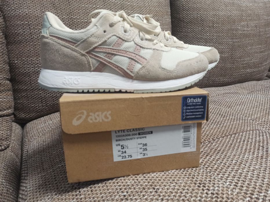 Дамски маратонки asics 36 номер