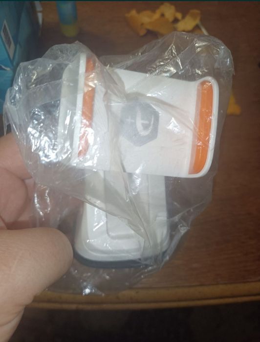 Suporturi auto de telefon , diverse modele.
