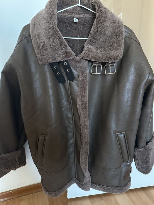 Теплая зимняя дубленка