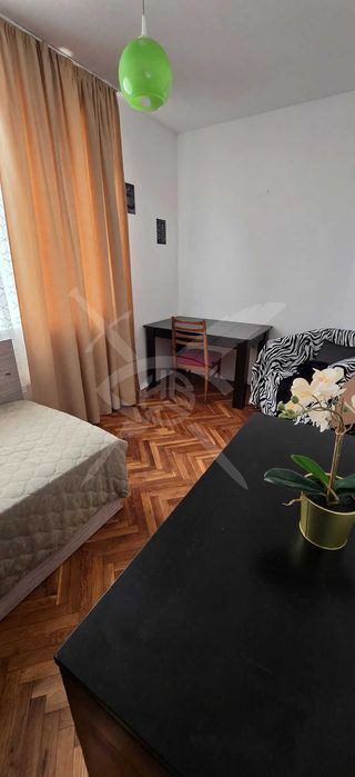 Дава се под наем Тристаен апартамент в Варна, Център - 90 кв.м за 530 € - Снимка #4