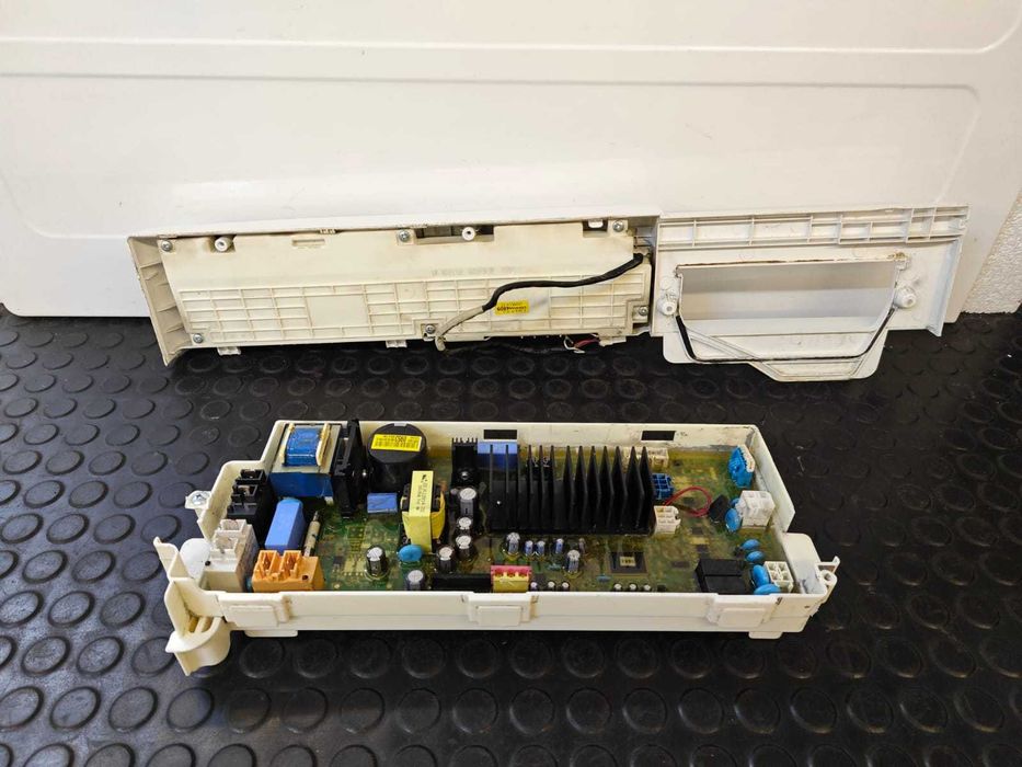 Placa electronica , modul cu display masina de spalat LG F4J6VG0W, testat , perfect functional / R23