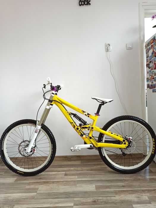 26" Downhill/Freeride SCOTT Voltage FR10, Мекица