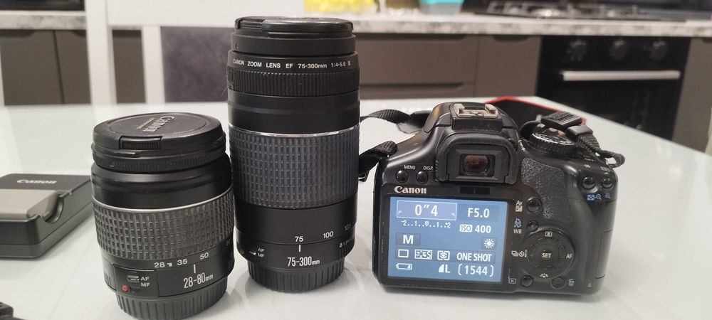 Aparat foto DSLR CANON 450D