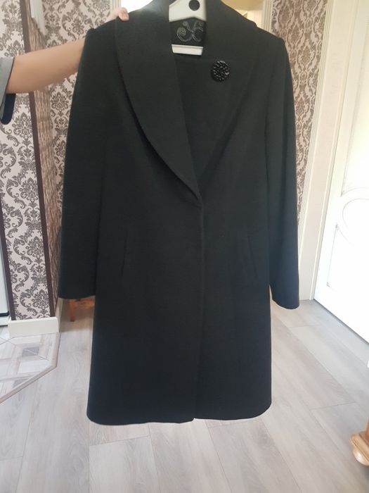 Продам пальто осеннее