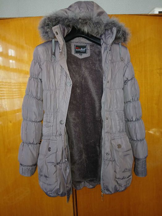 Дамско топло яке