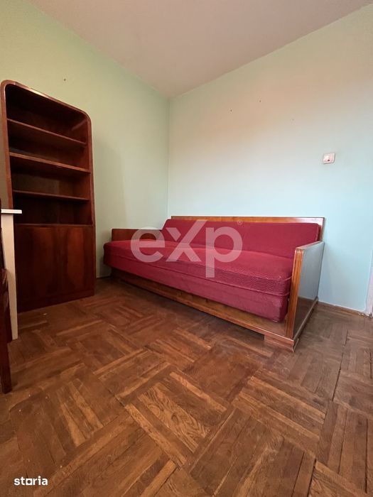 COMISION 0% Apartament 3 camere dec 2 bai etajul 3 central Gaesti