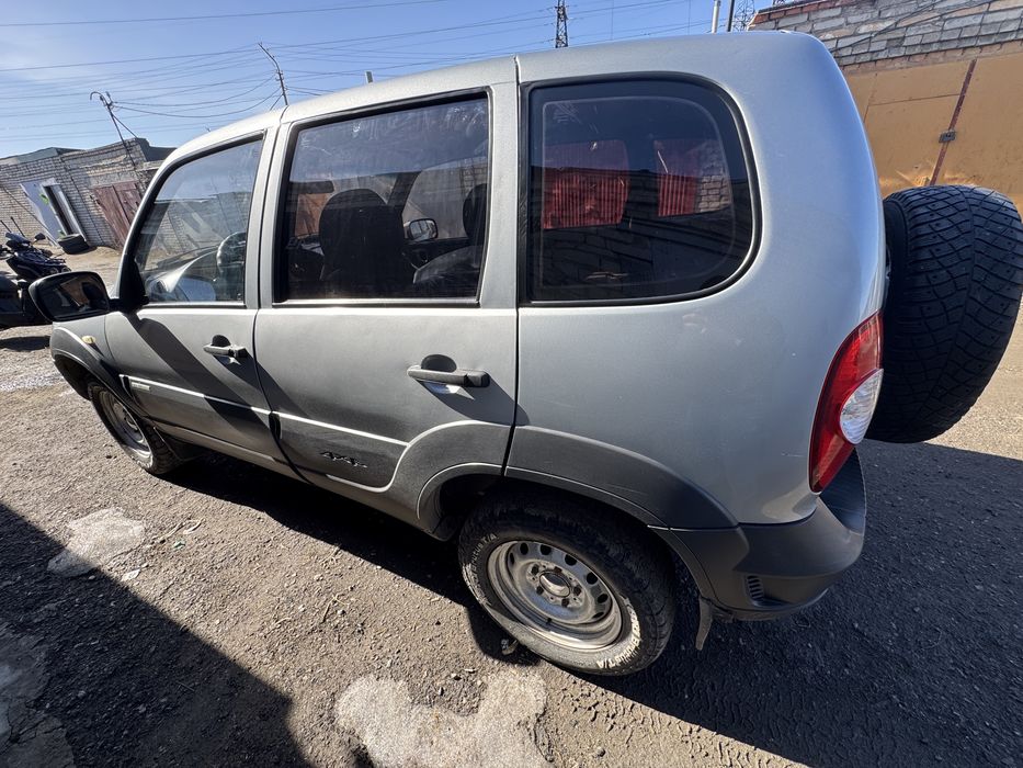 Продам ниву шевролет 2013года