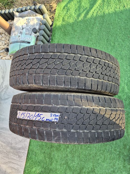 Vând cauciucuri 215/70/15 C M+S 2 buc //Firestone// imp Germania