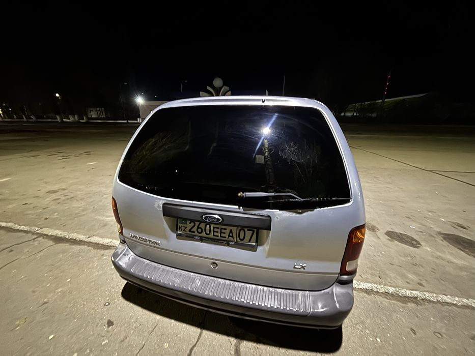Ford Windstar 2001