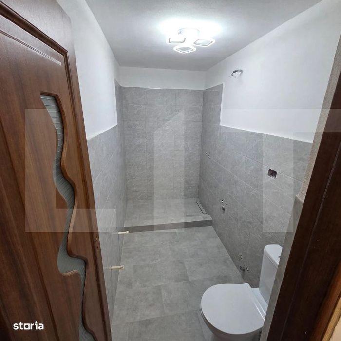 Apartament 2 camere decomandat, 54 mp, etaj 2, zona centrala Bals –