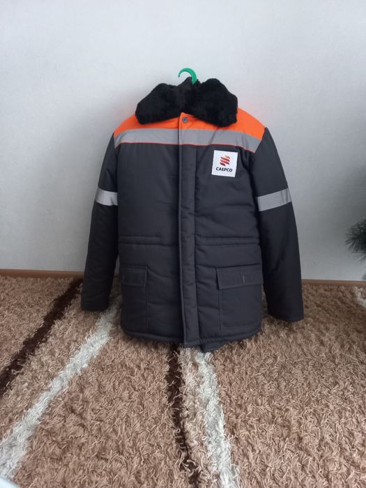 Продам зимнию куртку