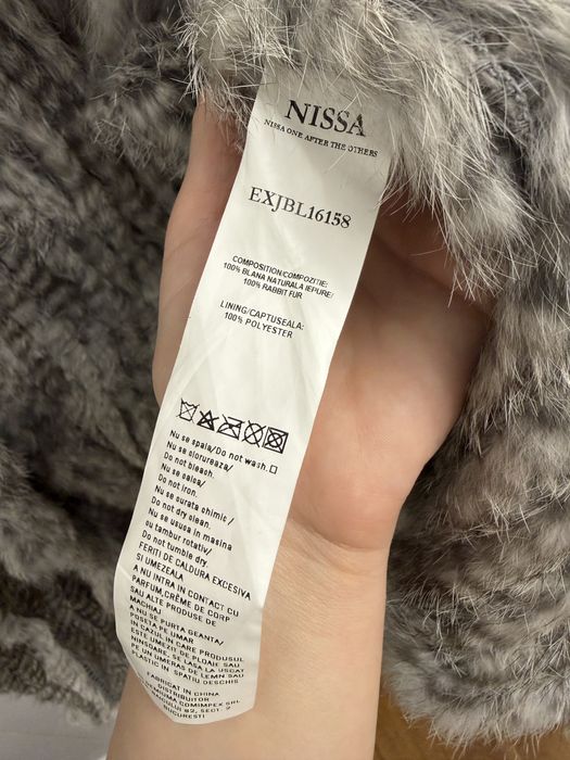 Haina blana iepure, Nissa