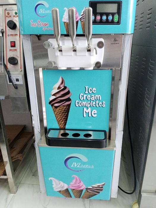 Frezer  Muzqaymoq Aparat 220V  Frezer  yetkazib berish xizmati bepul