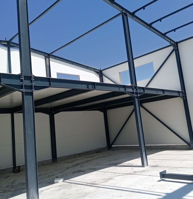 Vand hale metalice hala ,structura metalica diferite mărimi  cu panou sandwich  sau fara