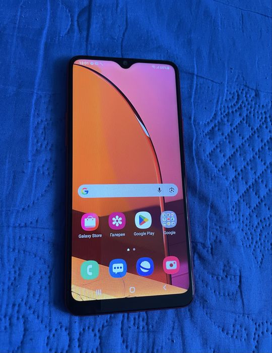 Продам Samsung A20s.